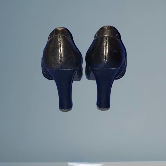 Women's MBS Black size 8 pumps from the early '00s - Picture 3 of 3